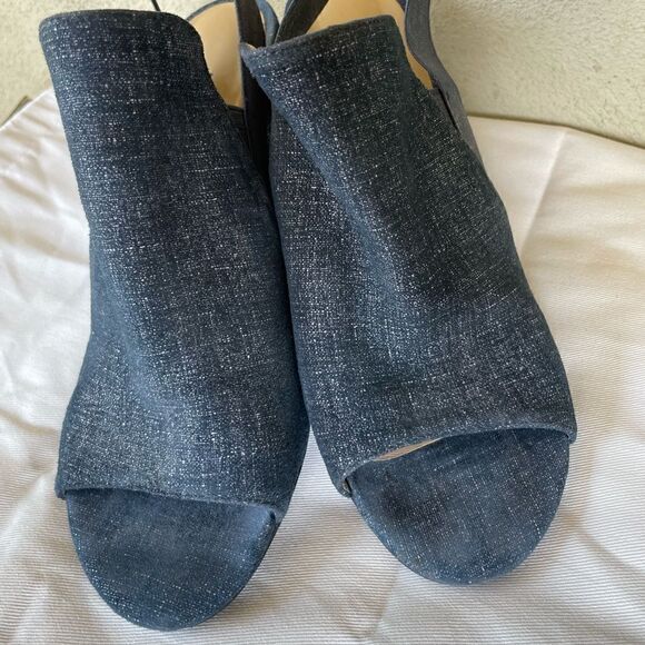 Vaneli sling back navy shoes - Picture 1 of 11
